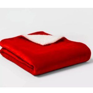 NWT Plush Reverse Sherpa Throw Blanket Red 50"×60"